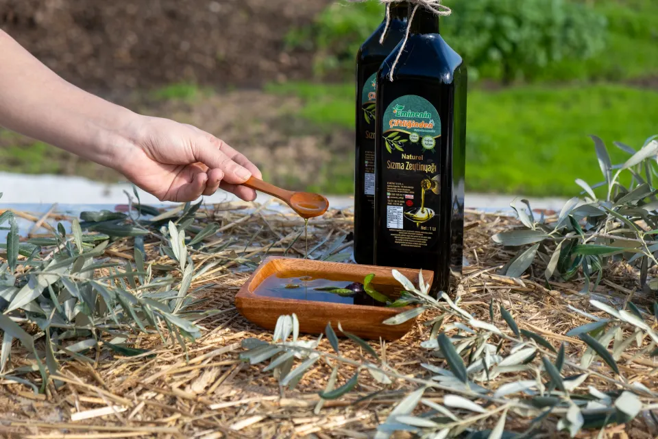 NATUREL SIZMA ZEYTİN YAĞ 1 LT