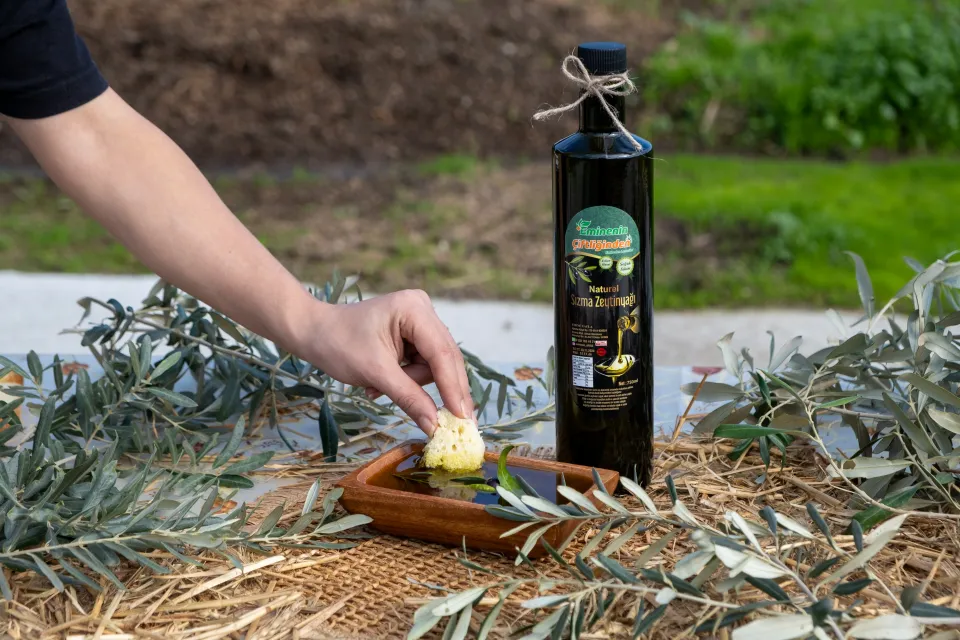 NATUREL 1. KALİTE SIZMA ZEYTİN YAĞ 1 LT