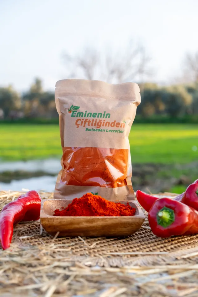 TOZ KIRMIZI BİBER 1 KG